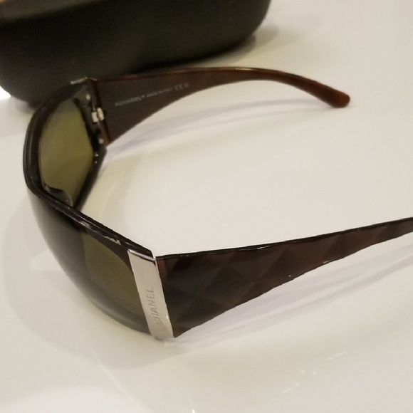 CHANEL Sunglasses Black - Picture 4 of 8